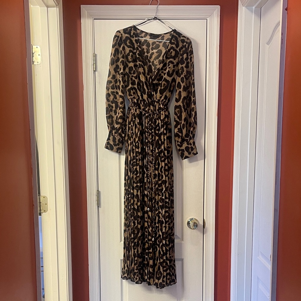 Miss Avenue Animal Print Long Sleeve Dress Small brown black